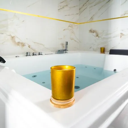 L'eclipse Paris, Avec Jacuzzi, A 10 Minutes Des Champs Elysees