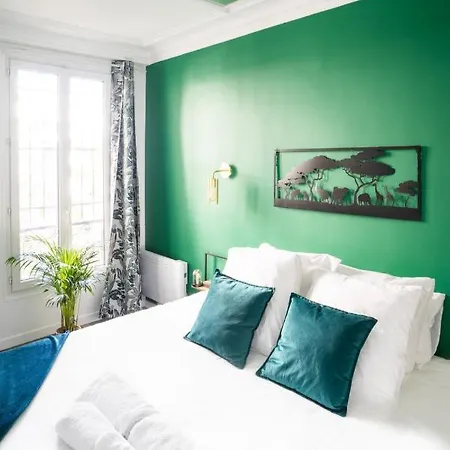 Apartment L'eclipse Paris, Avec Jacuzzi, A 10 Minutes Des Champs Elysees *